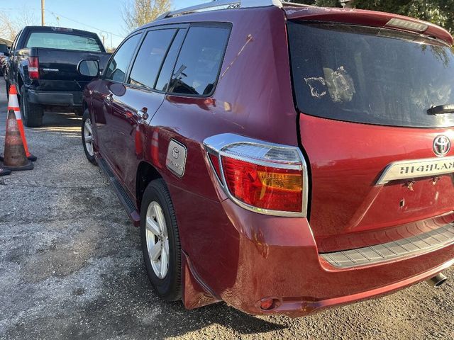 2010 Toyota Highlander Base 4dr SUV (2.7L l4) - 22972940 - 1