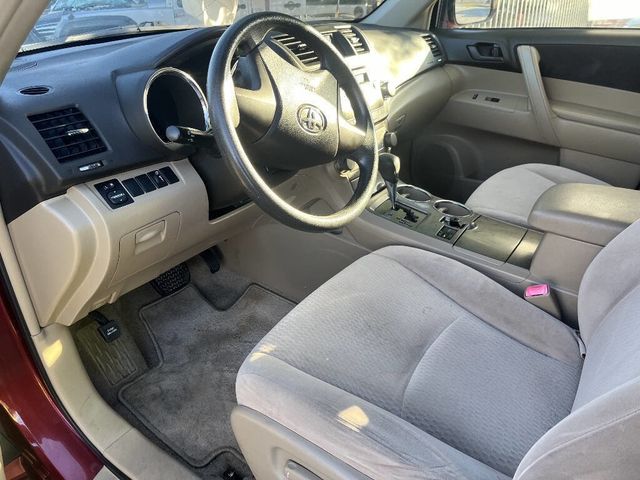 2010 Toyota Highlander Base 4dr SUV (2.7L l4) - 22972940 - 2