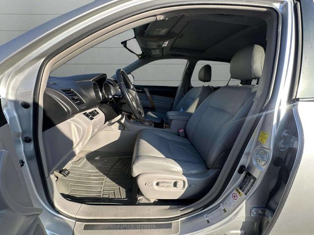 2010 Toyota Highlander Limited AWD 4dr SUV - 22940956 - 12