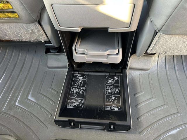 2010 Toyota Highlander Limited AWD 4dr SUV - 22940956 - 34