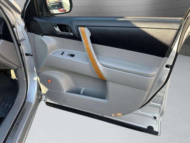 2010 Toyota Highlander Limited AWD 4dr SUV - 22940956 - 39