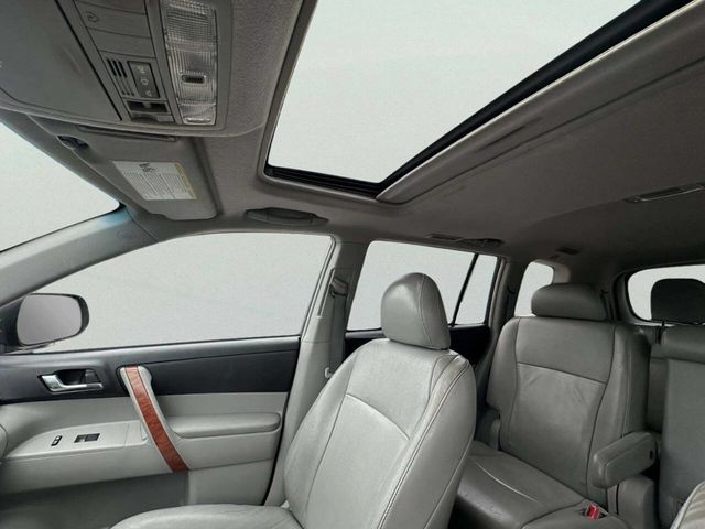 2010 Toyota Highlander Limited AWD 4dr SUV - 23035086 - 35