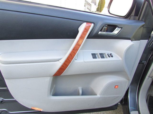 2010 Toyota Highlander LIMITED-ED 4X4. NAV, 3RD-SEAT, 1-OWNER, LOADED, LOW-MI.  - 22195761 - 48