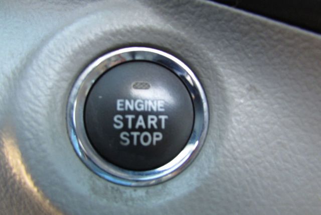 2010 Toyota Highlander LIMITED-ED 4X4. NAV, 3RD-SEAT, 1-OWNER, LOADED, LOW-MI.  - 22195761 - 52