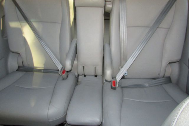 2010 Toyota Highlander LIMITED-ED 4X4. NAV, 3RD-SEAT, 1-OWNER, LOADED, LOW-MI.  - 22195761 - 57