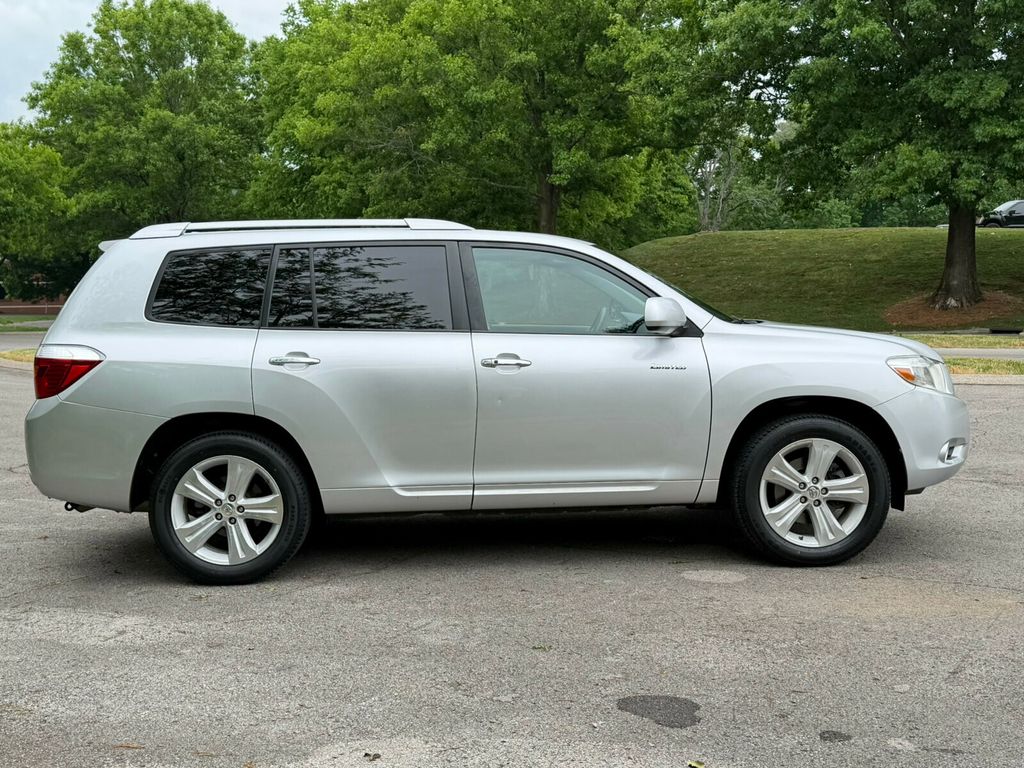 2010 Toyota Highlander Limited, Leather, JBL Audio, Sunroof, Rear A/C, New Tires - 23025350 - 6