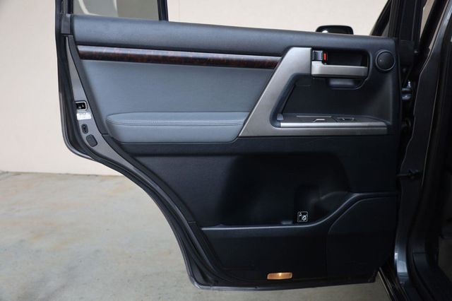 2010 Toyota Land Cruiser Crew Cab 176" WB XL 4WD - 23072898 - 19