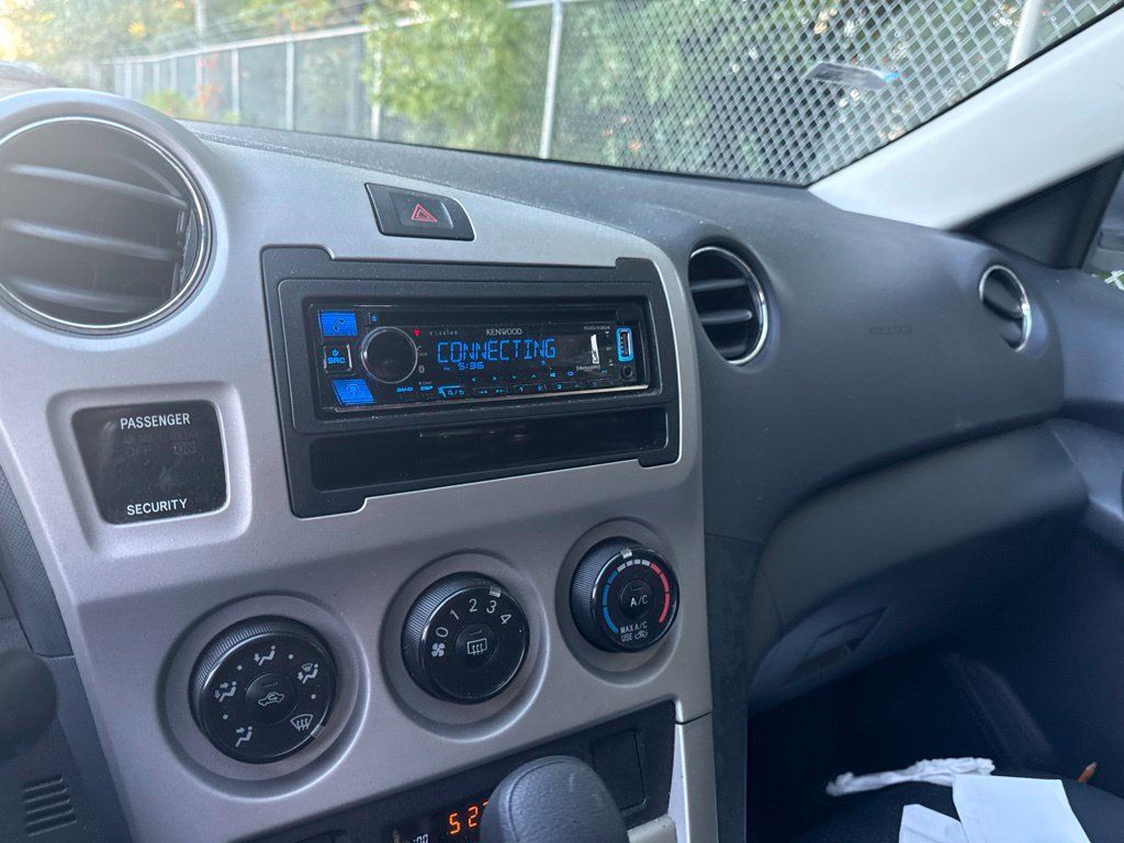 2010 Toyota Matrix 5dr Wagon Manual FWD - 23096854 - 11