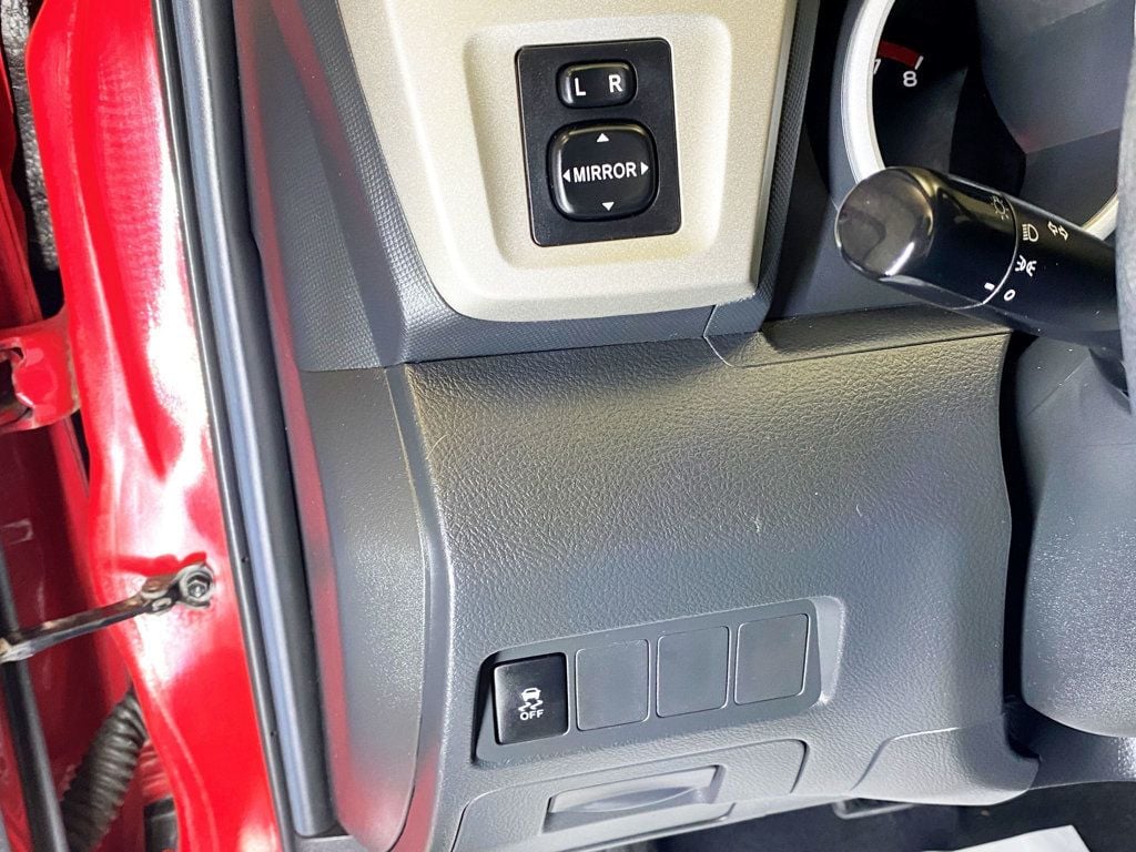 2010 Toyota Corolla Matrix L 4WD photo 18