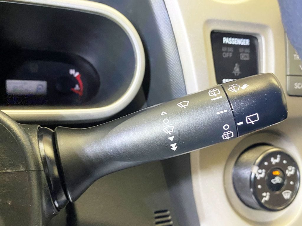 2010 Toyota Corolla Matrix L 4WD photo 23