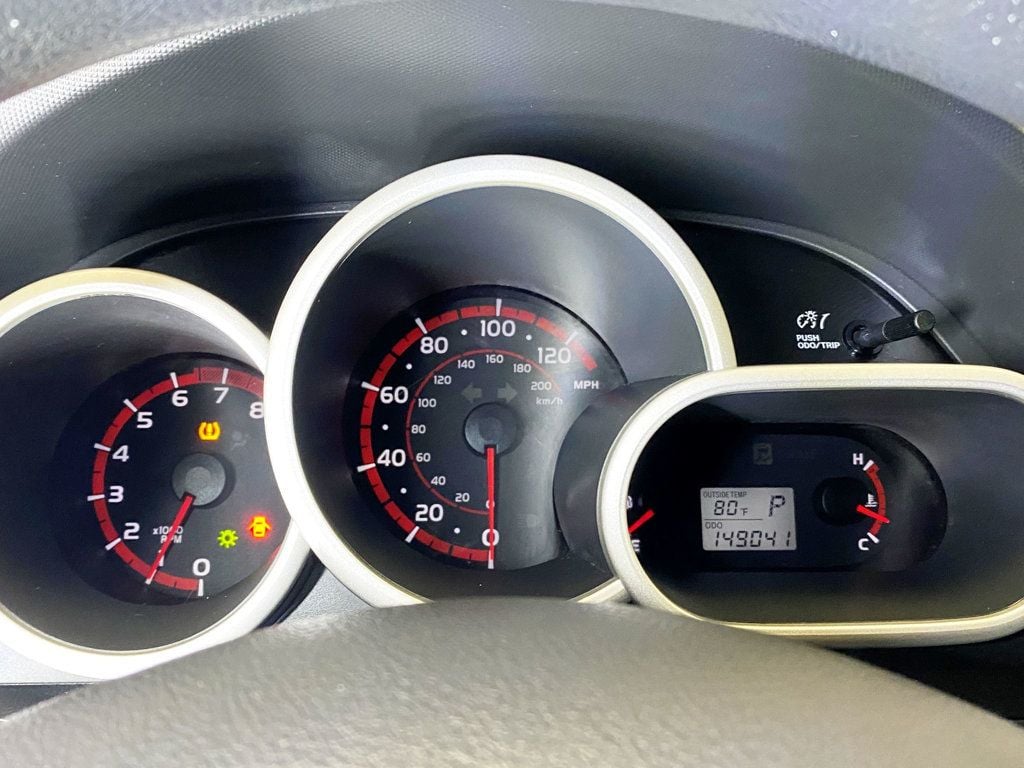 2010 Toyota Corolla Matrix L 4WD photo 24