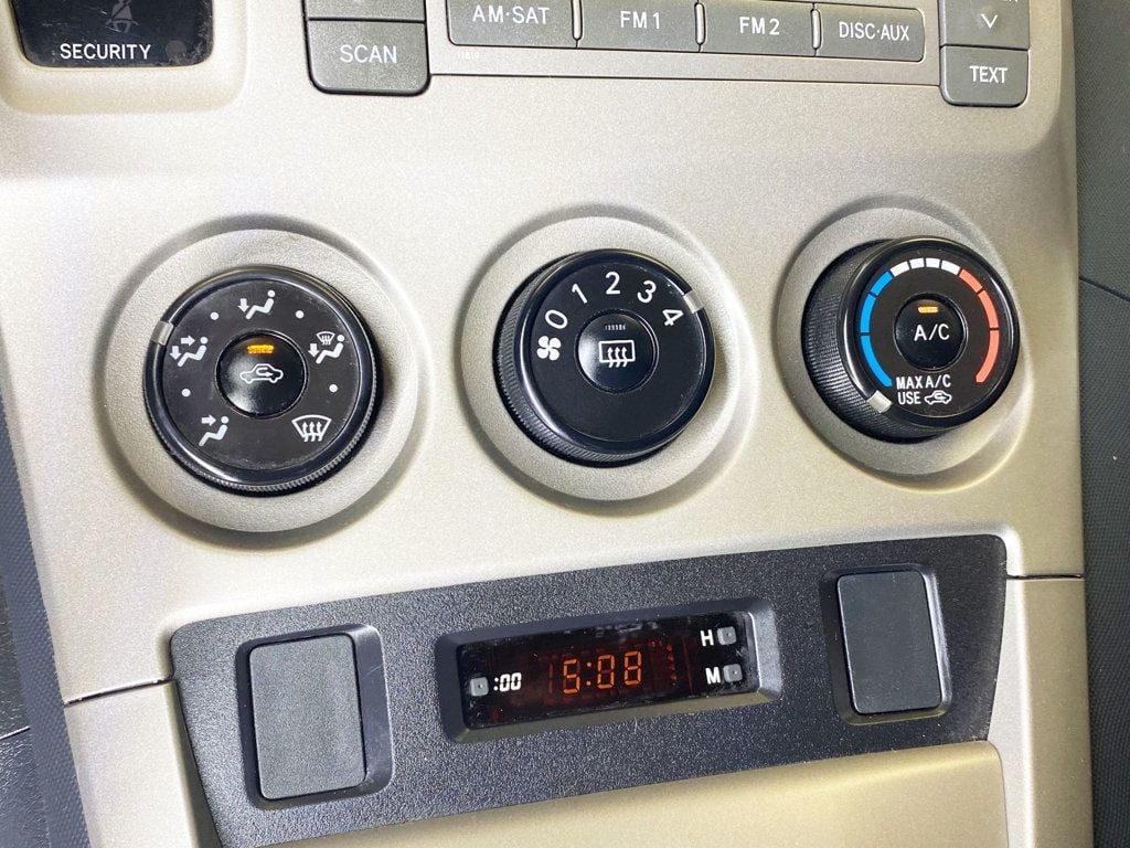 2010 Toyota Corolla Matrix L 4WD photo 26