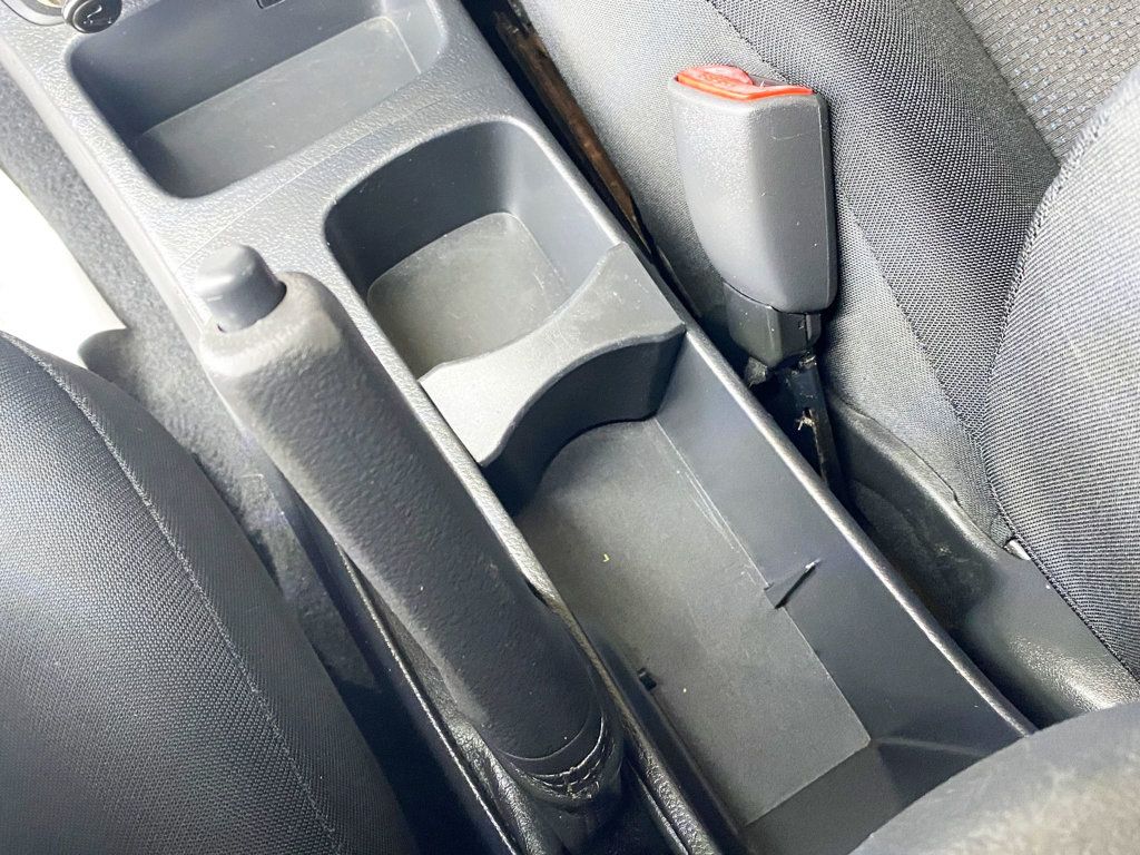 2010 Toyota Corolla Matrix L 4WD photo 29