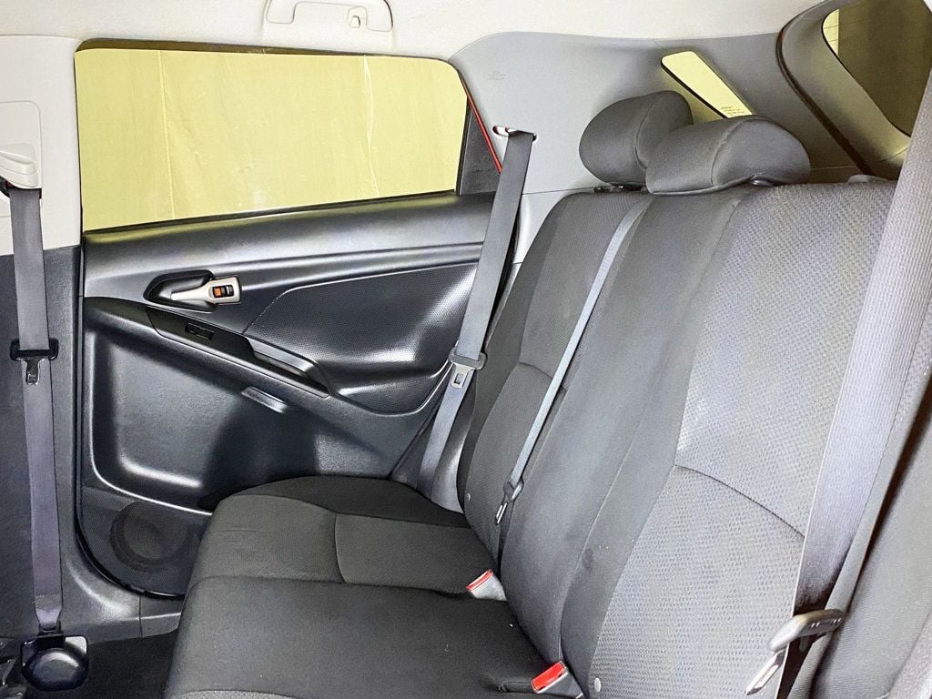 2010 Toyota Corolla Matrix L 4WD photo 39