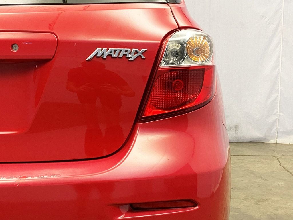 2010 Toyota Corolla Matrix L 4WD photo 5
