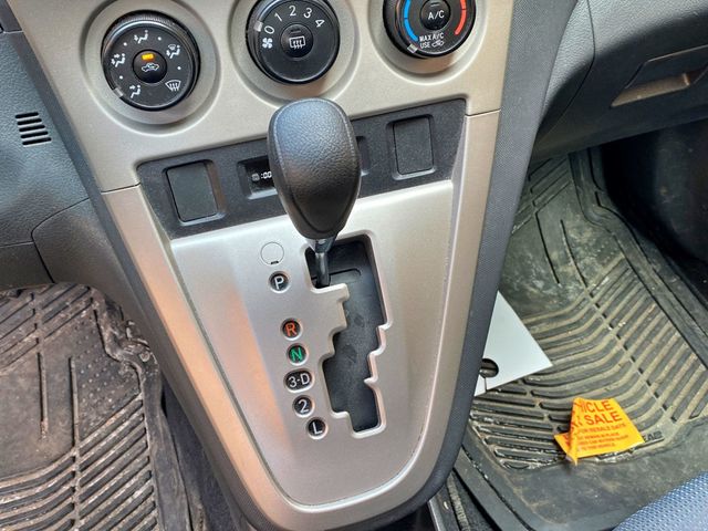2010 Toyota Matrix Base Trim - 23010963 - 10
