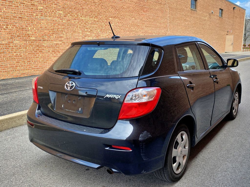 2010 Toyota Matrix Base Trim - 23010963 - 2