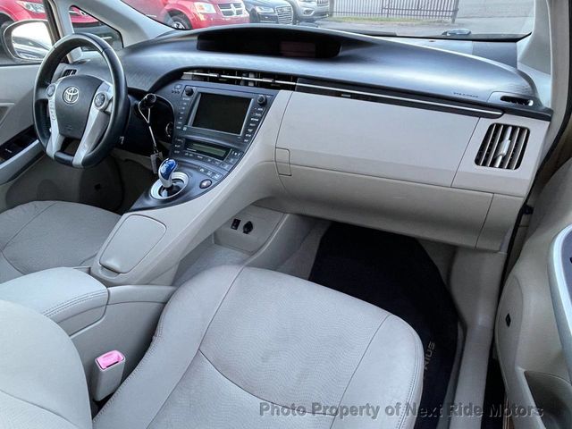 2010 Toyota Prius 2010 TOYOTA PRIUS IV LEATHER NAV LOW-MILES 615-730-9991 - 22805110 - 13