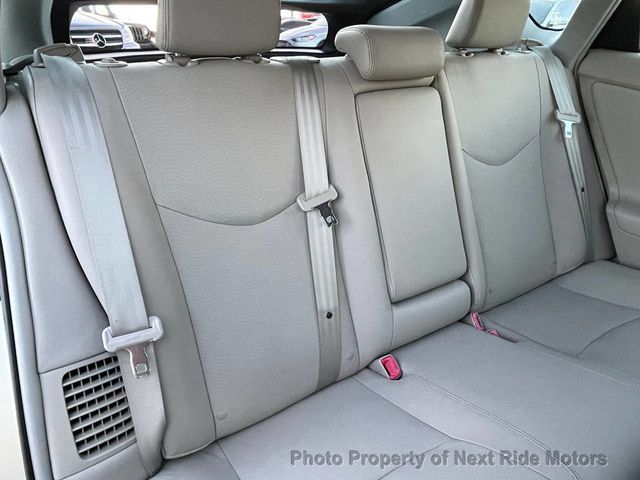 2010 Toyota Prius 2010 TOYOTA PRIUS IV LEATHER NAV LOW-MILES 615-730-9991 - 22805110 - 18