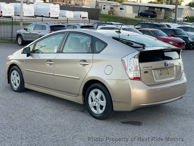 2010 Toyota Prius 2010 TOYOTA PRIUS IV LEATHER NAV LOW-MILES 615-730-9991 - 22805110 - 4