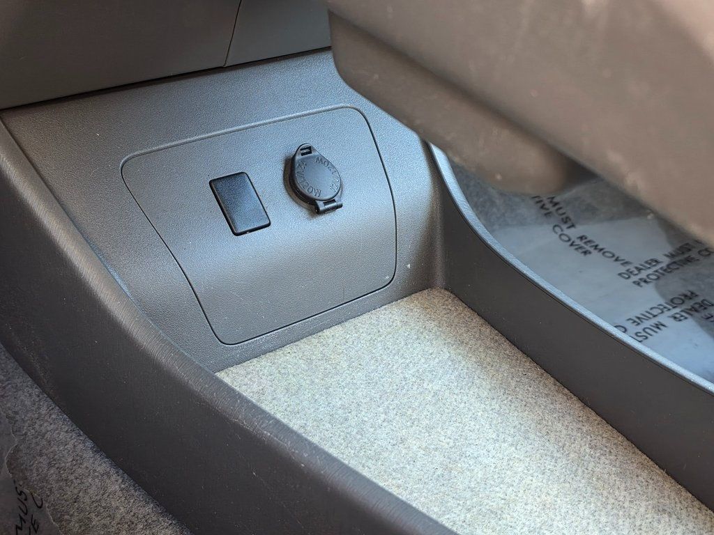 2010 Toyota Prius 5dr Hatchback I - 22945803 - 27