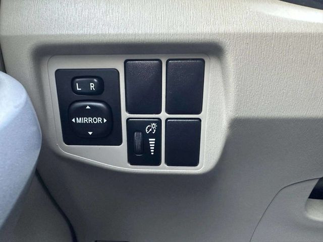 2010 Toyota Prius 5dr Hatchback II - 22986783 - 24