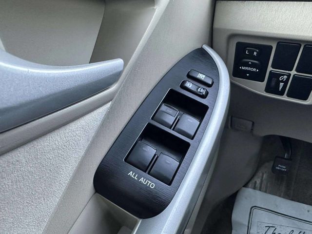 2010 Toyota Prius 5dr Hatchback II - 22986783 - 25