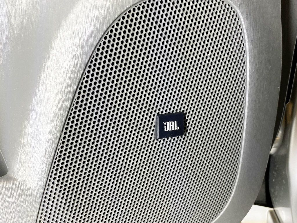 2010 Toyota Prius 5dr Hatchback II - 22973706 - 18