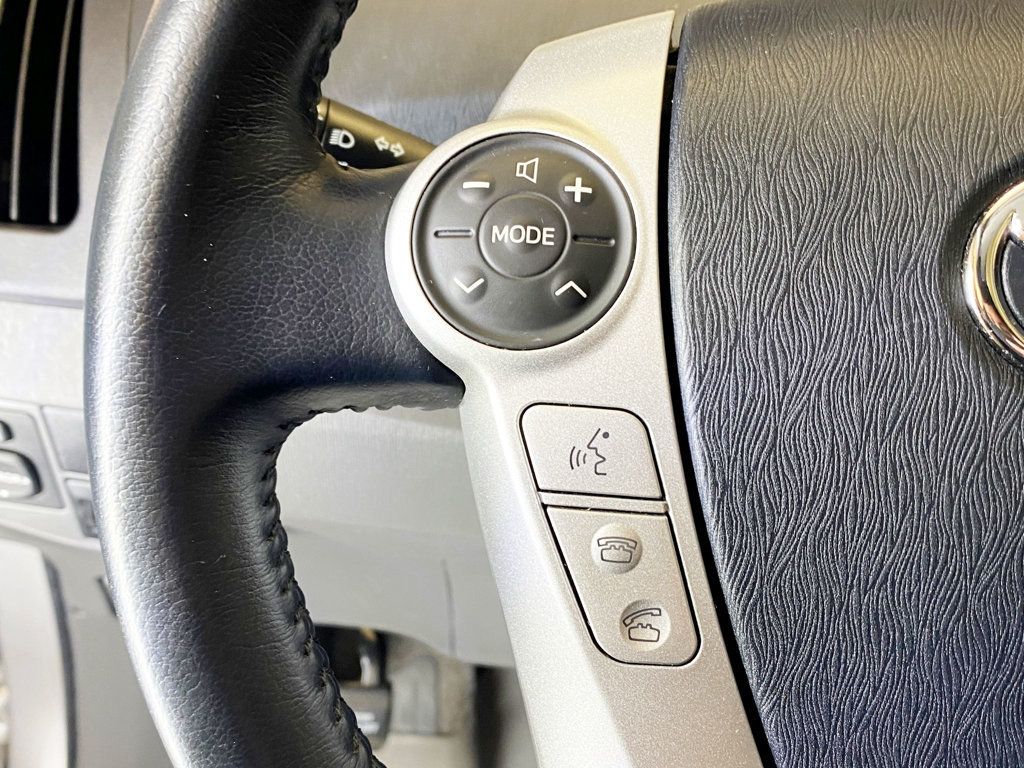 2010 Toyota Prius 5dr Hatchback II - 22973706 - 25