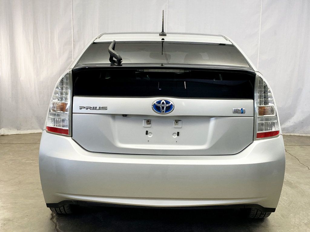 2010 Toyota Prius 5dr Hatchback II - 22973706 - 4
