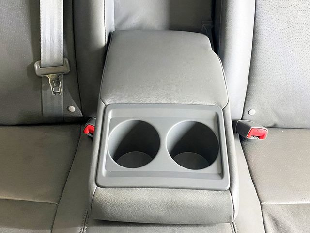 2010 Toyota Prius 5dr Hatchback II - 22973706 - 52