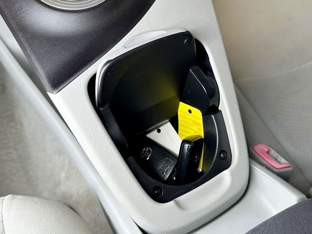 2010 Toyota Prius 5dr Hatchback II - 23065902 - 28