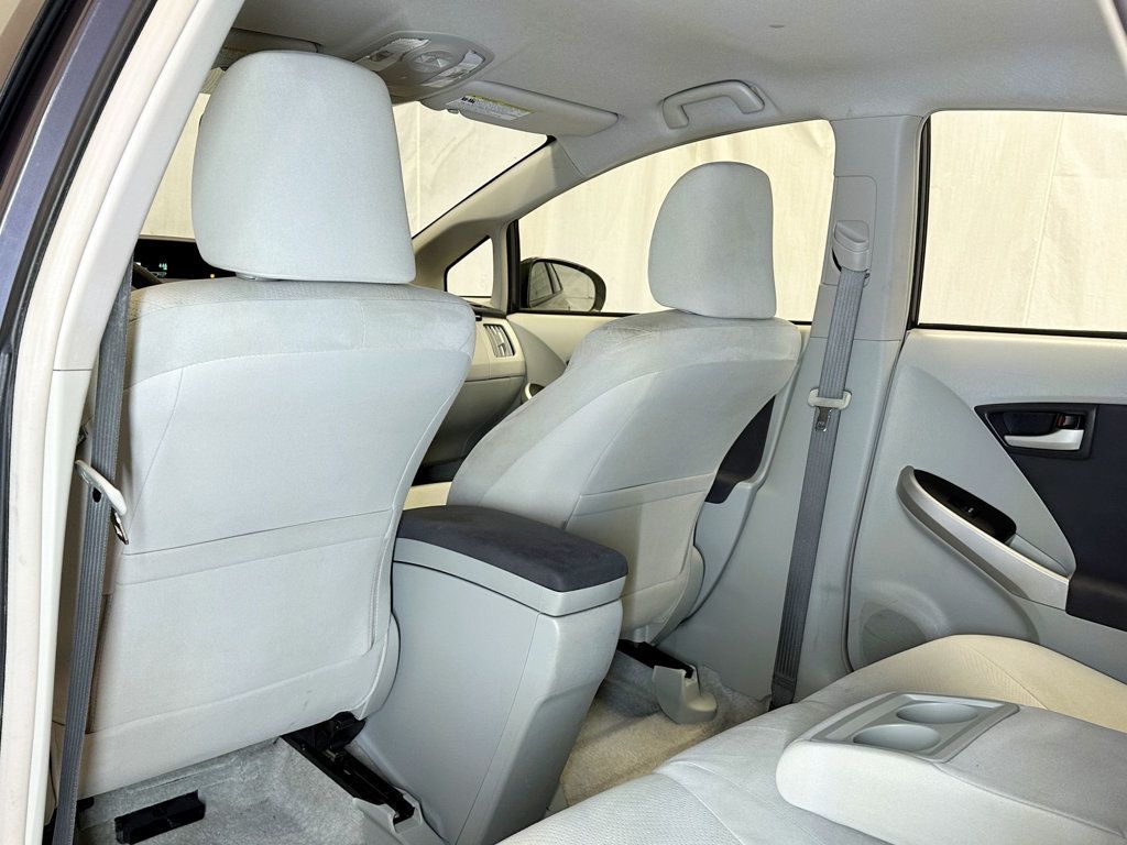 2010 Toyota Prius 5dr Hatchback II - 23065902 - 32