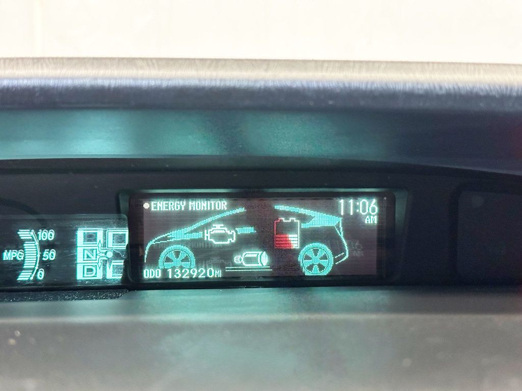 2010 Toyota Prius 5dr Hatchback II - 23097676 - 21