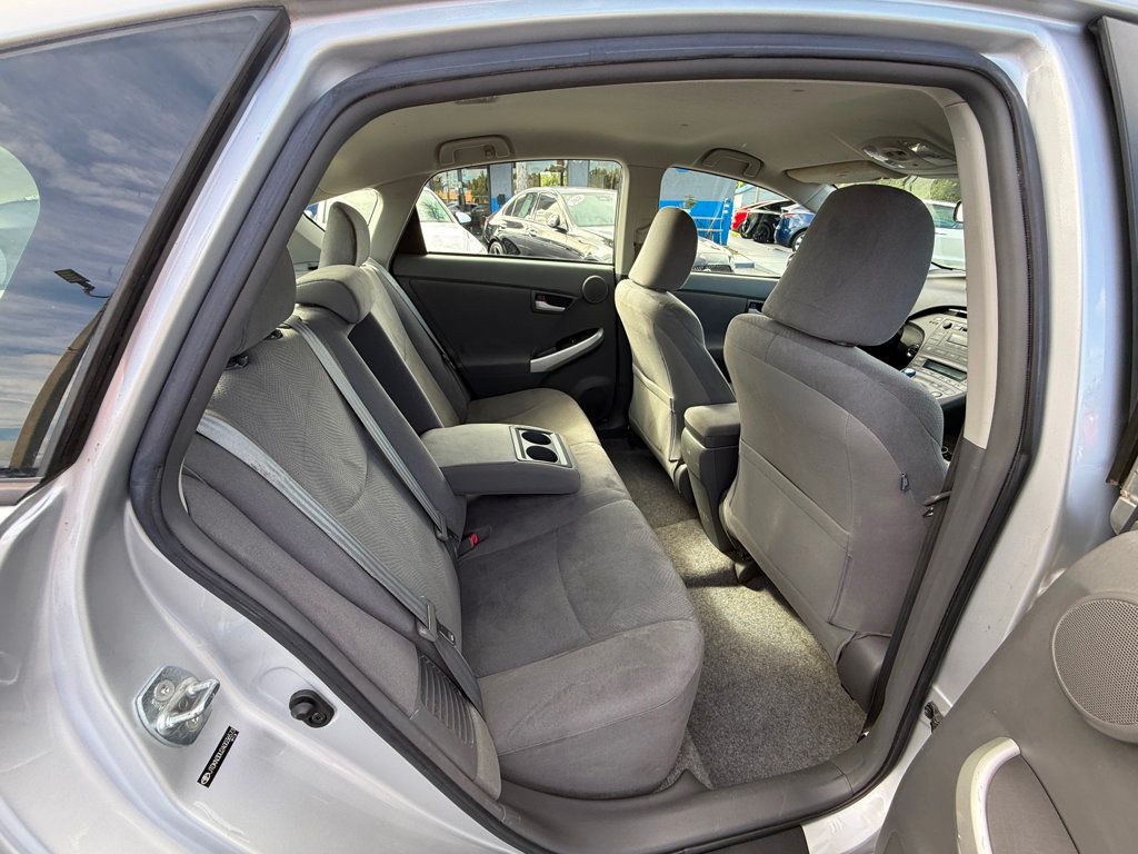 2010 Toyota Prius 5dr Hatchback II - 22903078 - 24