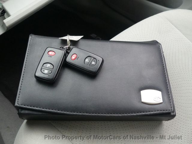 2010 Toyota Prius 5dr Hatchback II - 23079688 - 39
