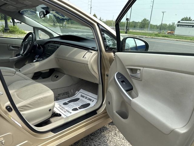 2010 Toyota Prius 5dr Hatchback III - 22896476 - 9