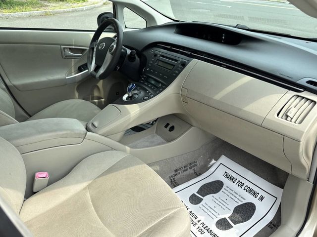 2010 Toyota Prius 5dr Hatchback III - 22896476 - 10