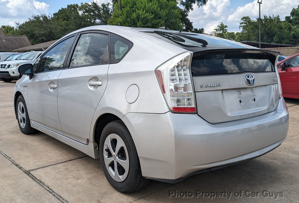 2010 Toyota Prius 5dr Hatchback III - 22047515 - 9