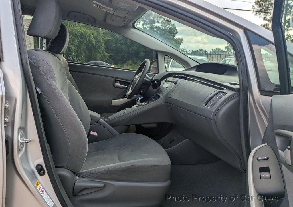 2010 Toyota Prius 5dr Hatchback III - 22047515 - 22
