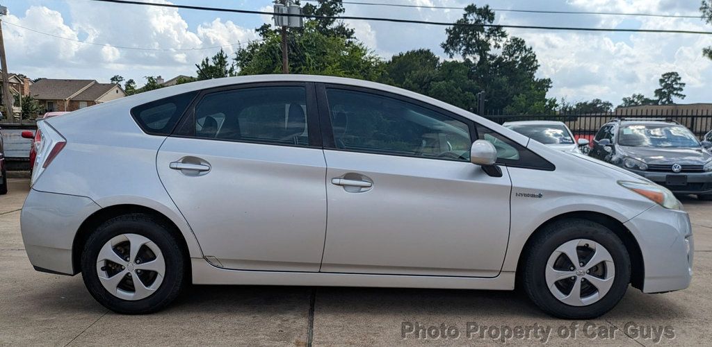 2010 Toyota Prius 5dr Hatchback III - 22047515 - 4