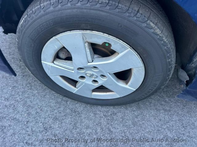2010 Toyota Prius 5dr Hatchback IV - 22935772 - 11