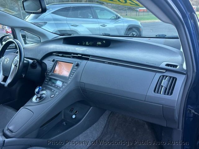 2010 Toyota Prius 5dr Hatchback IV - 22935772 - 4