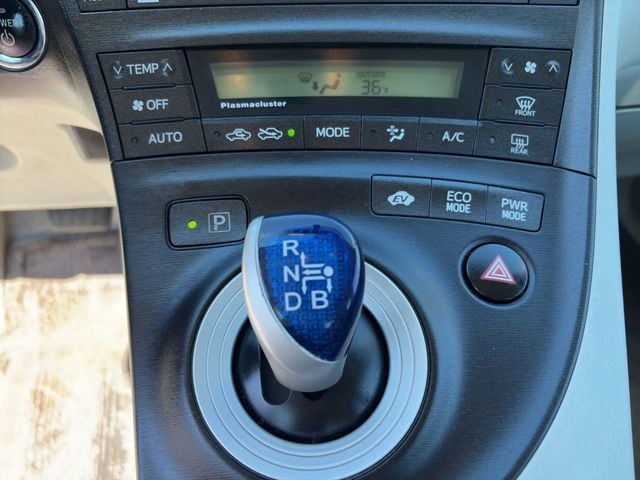 2010 Toyota Prius 5dr Hatchback IV - 22994518 - 16