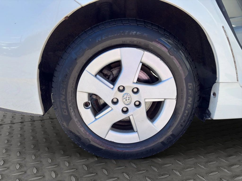 2010 Toyota Prius 5dr Hatchback IV - 22994518 - 26
