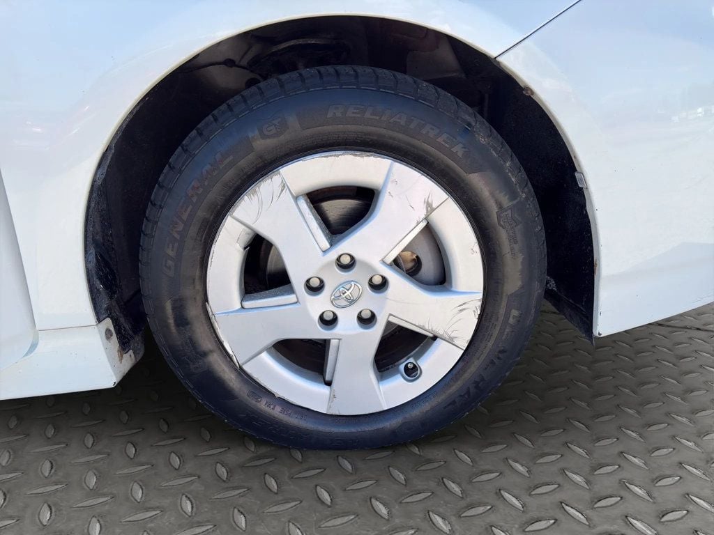 2010 Toyota Prius 5dr Hatchback IV - 22994518 - 27