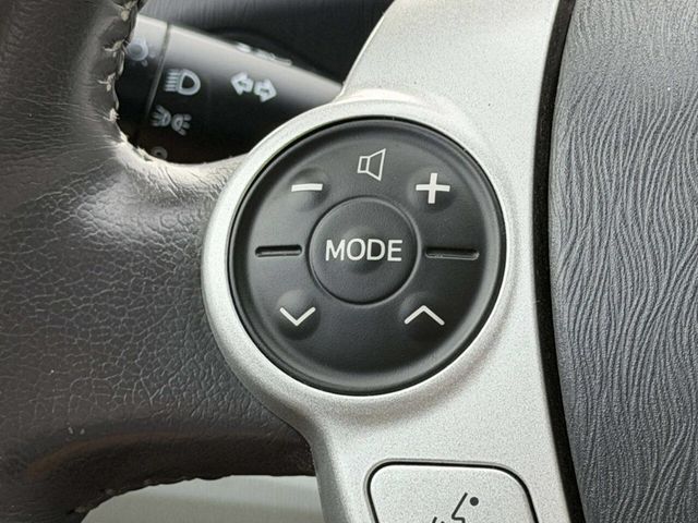 2010 Toyota Prius 5dr Hatchback IV - 22971672 - 26