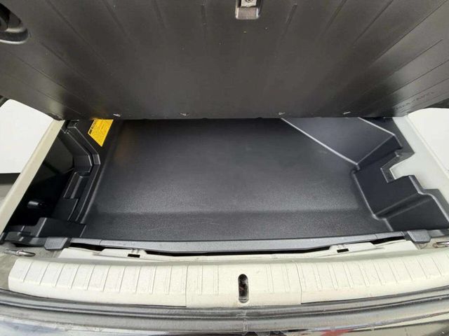 2010 Toyota Prius 5dr Hatchback IV - 22971672 - 7