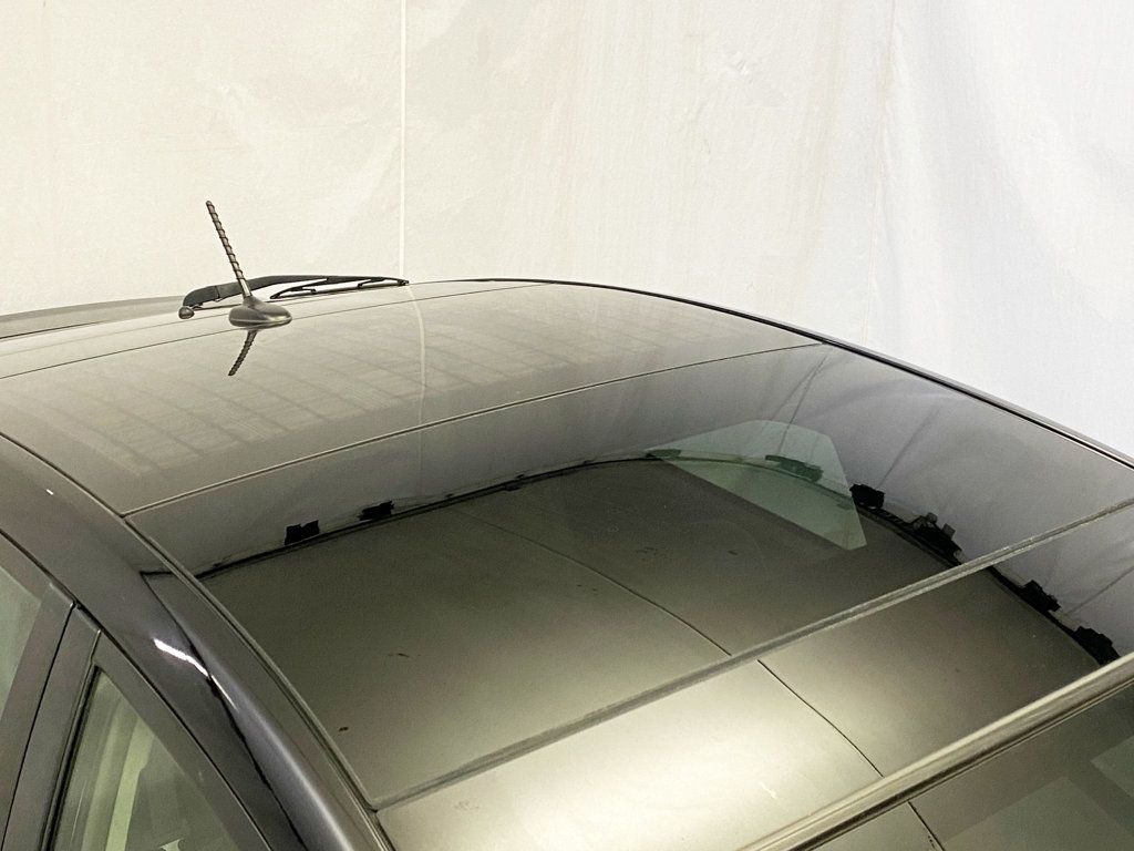 2010 Toyota Prius 5dr Hatchback IV - 22946609 - 14