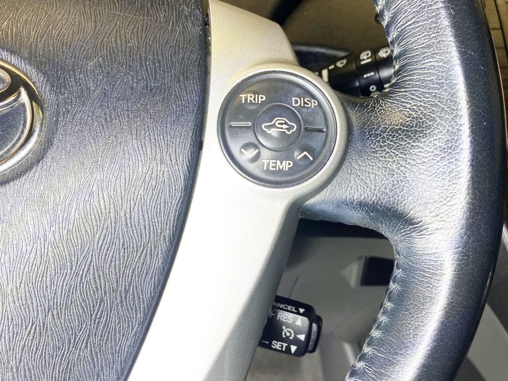 2010 Toyota Prius 5dr Hatchback IV - 22946609 - 26